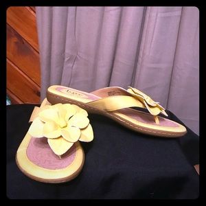 B.Ø.C. Sandals Yellow